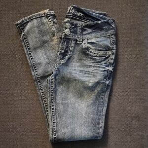 Wallflower Women's Distressed Gray Skinny Jeans